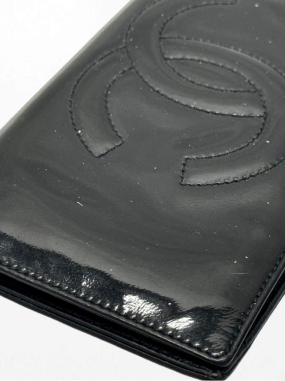 CHANEL Black Patent Leather Long Wallet or check book holder with CC Stitch Logo - Picture 3 of 3